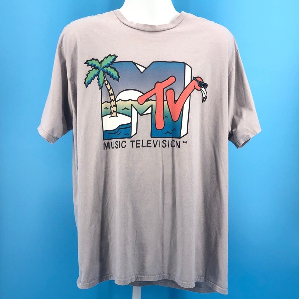 MTV Music Television graphic tshirt XXL
